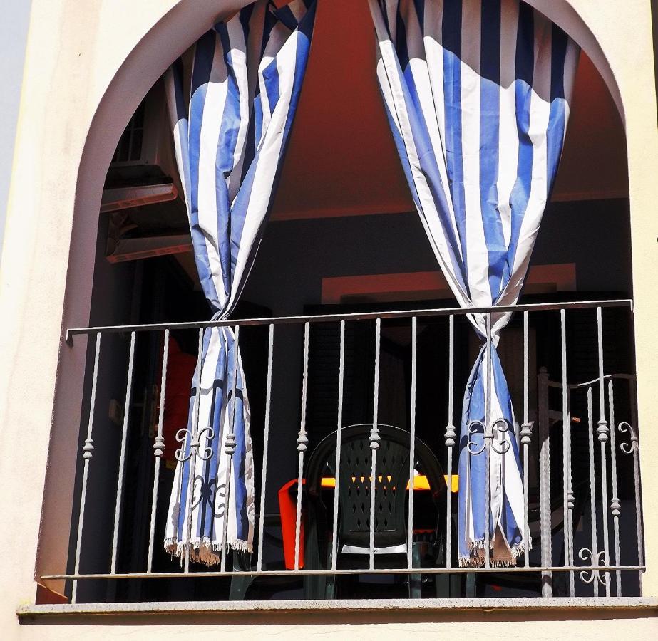 Sea Paradise Apartment Valledoria  Bagian luar foto